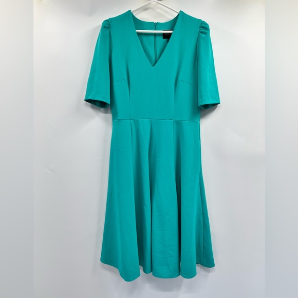 Donna Morgan Seafoam Green V Neck Fit & Flare with Pockets Zip Back Size 10 - Picture 1 of 12